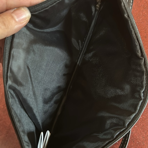 XOXO clutch - gently used - Picture 3 of 3